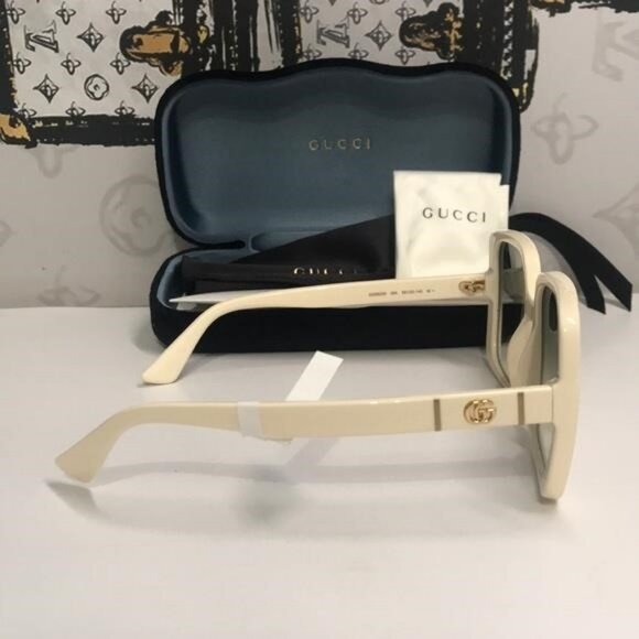 New Authentic Gucci Cream Sunglasses for Women GG0632s 004